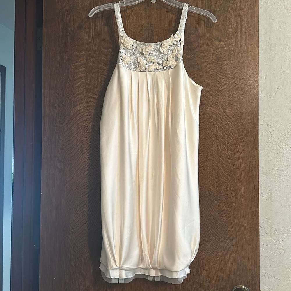 Vintage BCBGMaxAzria white dress size 10 like new
